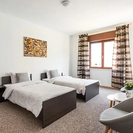 Seka's Family Апартаменты