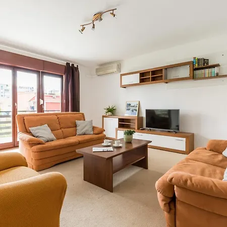 Seka's Family Apartment